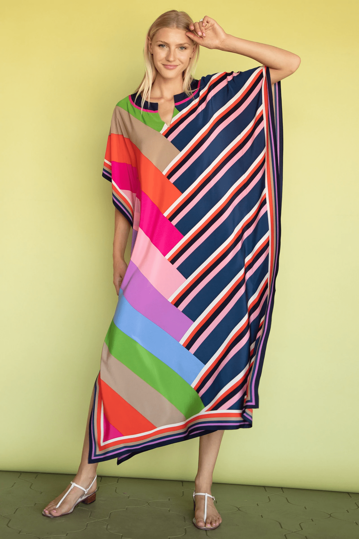 geometric-printed-multicolor-kaftan-3014321.png