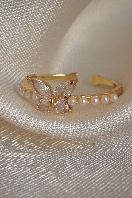 Fairyveil Flutter Pearl Ring