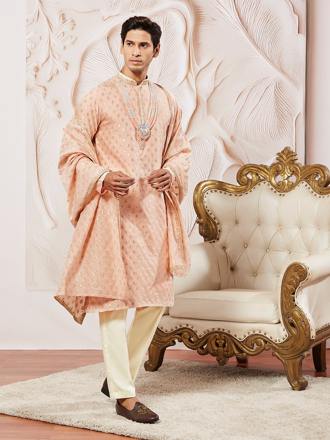 mens-peach-kurta-pyjama-with-woven-dupatta-setvasmk286phnp865crnd286ph-36vastramay-3349273.jpg